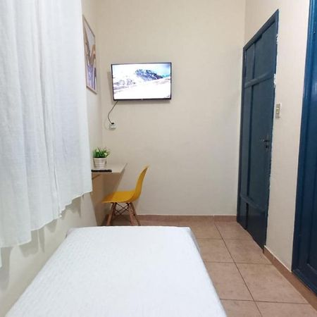 Quarto Individual Em Hospedaria No Centro オウロ・プレット エクステリア 写真